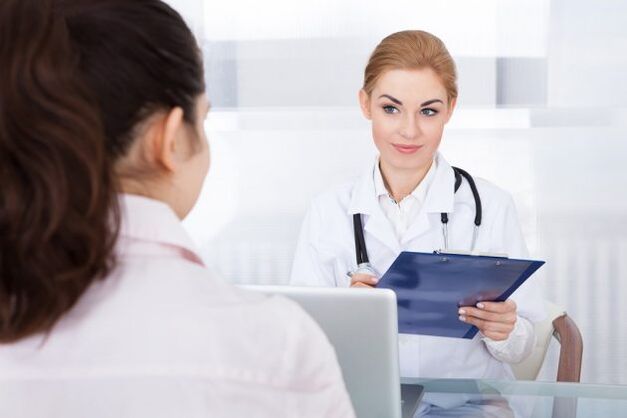 Der Phlegologe rät dem Patienten
